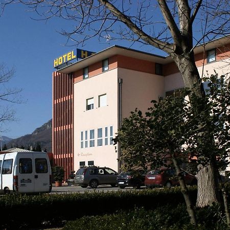 Hotel Willy Gemona del Friuli Exterior foto