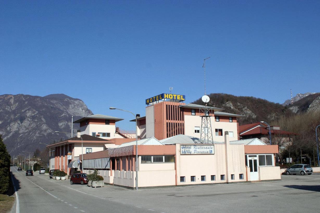 Hotel Willy Gemona del Friuli Exterior foto